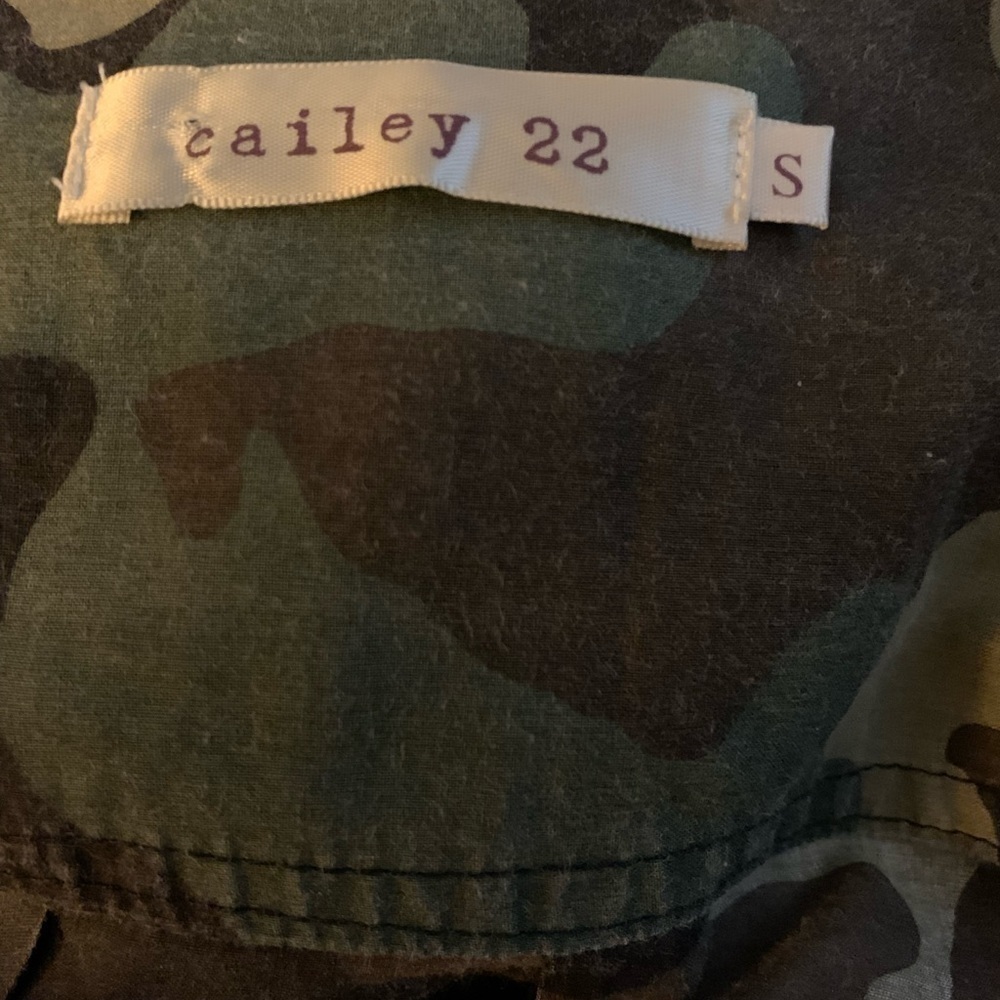 Cailey 22 Women Shirt, Size Small, Camo 100% cotton​​​​​​​​​​​​​​​​​​​​​​​​​​​ - Picture 4 of 7